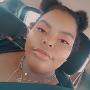 Meet your Posher, Kiara